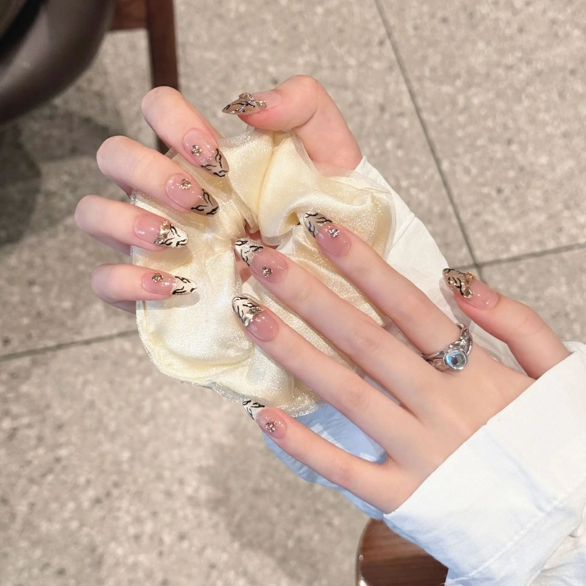 Latest High Quality Long Square Shape Handmade Customizable Full Cover Press on Nails Different Design for Fingers - Image 2