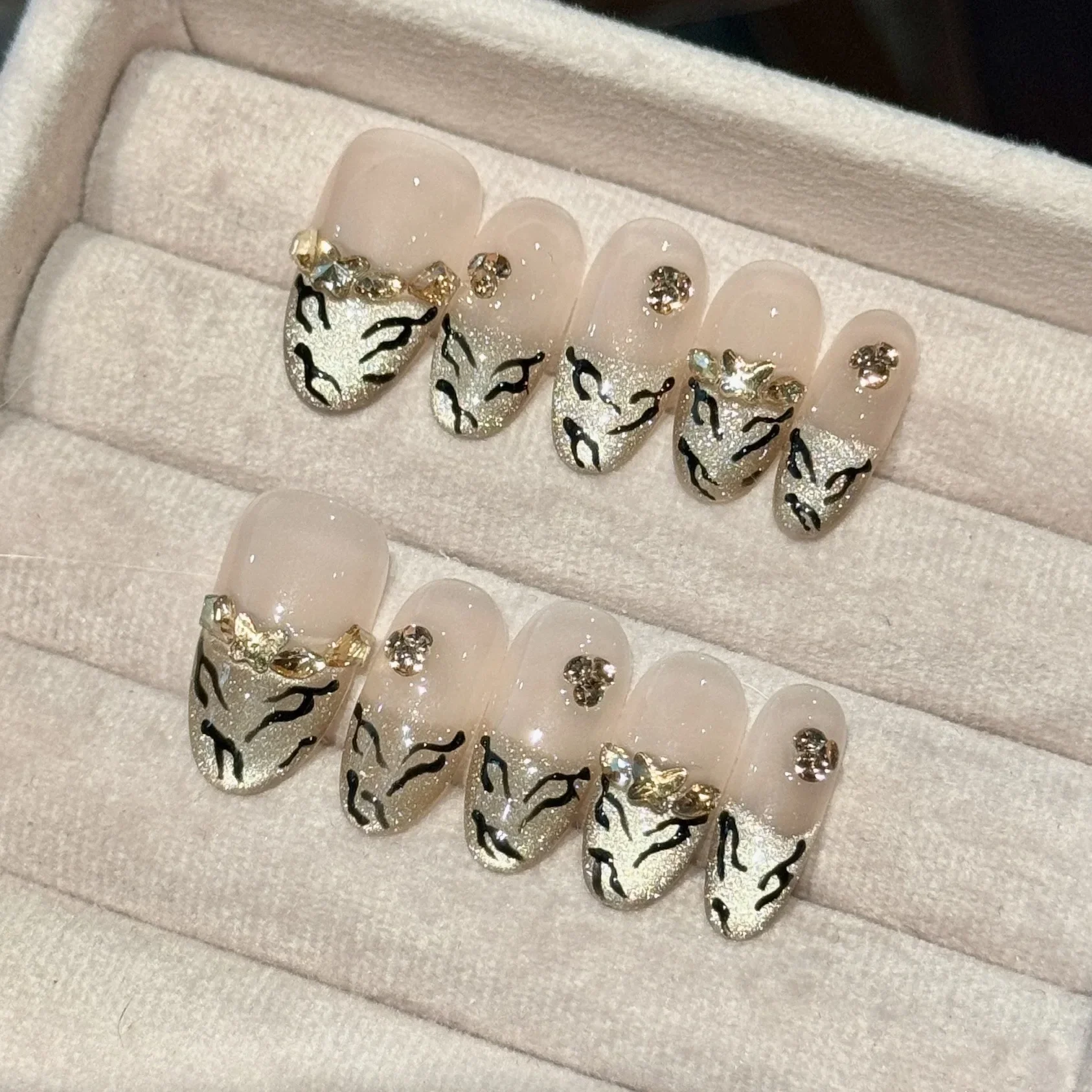 Latest High Quality Long Square Shape Handmade Customizable Full Cover Press on Nails Different Design for Fingers - Image 6